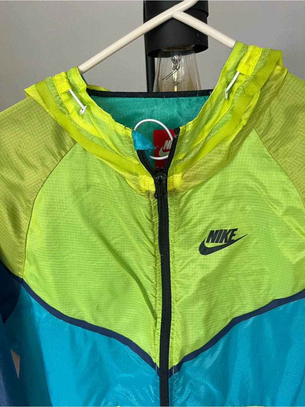 Nike men’s loop Colorblock Hooded Windbreaker Jacket - Lime Green, Teal, Navy
